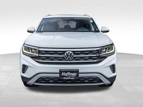 Used 2022 Volkswagen Atlas Cross Sport SE AWD/4WD image 3