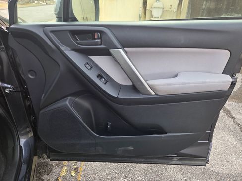 Used 2015 Subaru Forester 2.5i Premium image 19