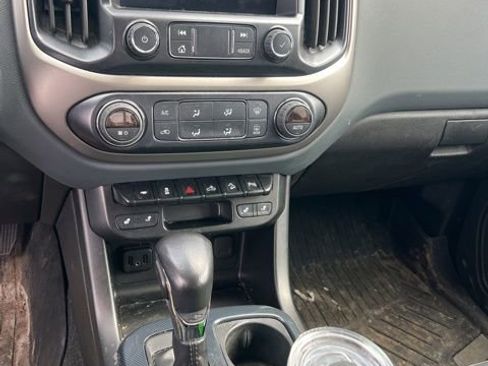 Used 2022 Chevrolet Colorado Z71 image 10