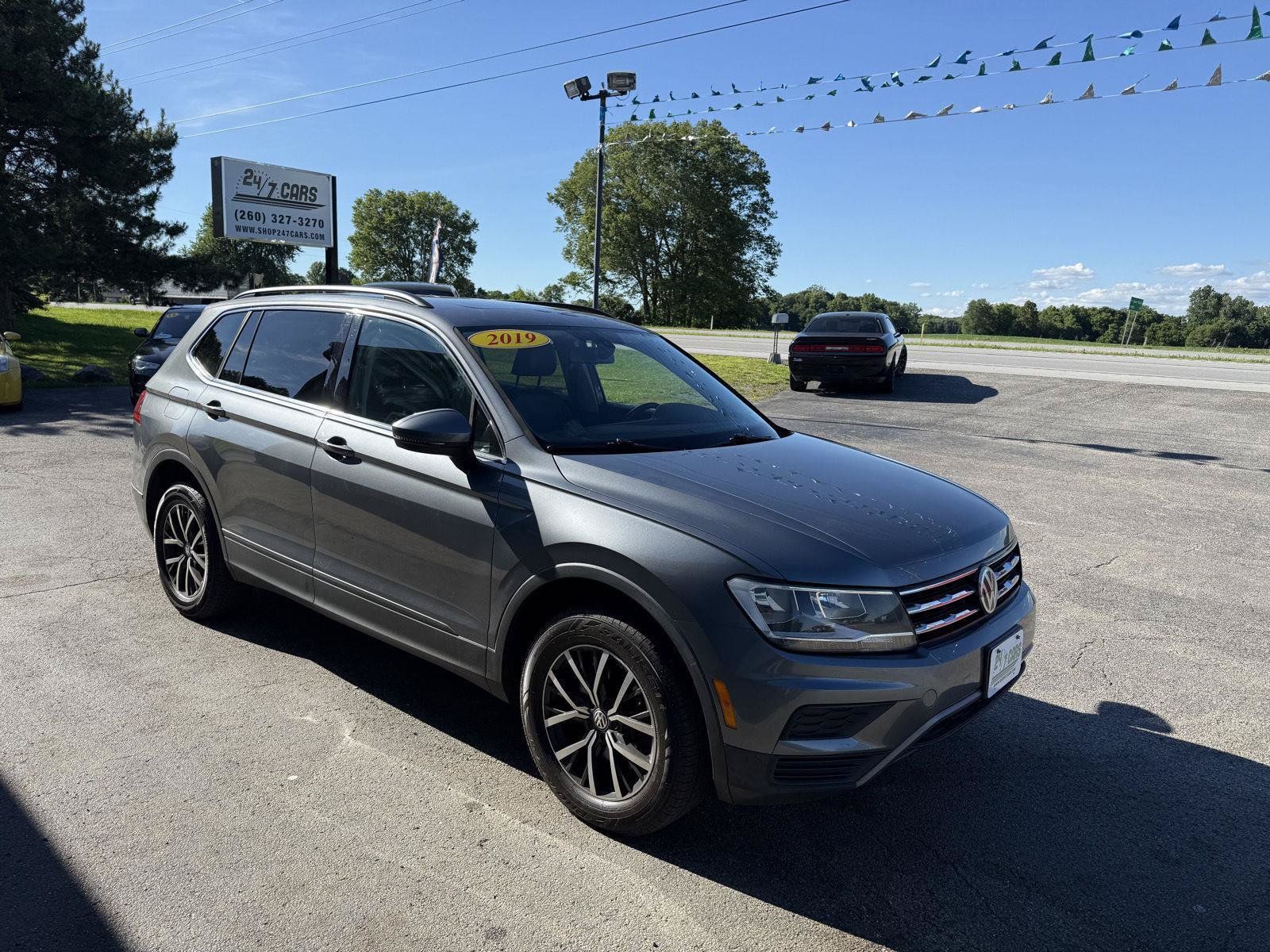 Used 2019 Volkswagen Tiguan SE FWD image 6