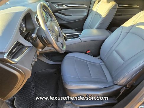 Used 2020 Buick Enclave Premium w/ Sun and Sites Package image 10