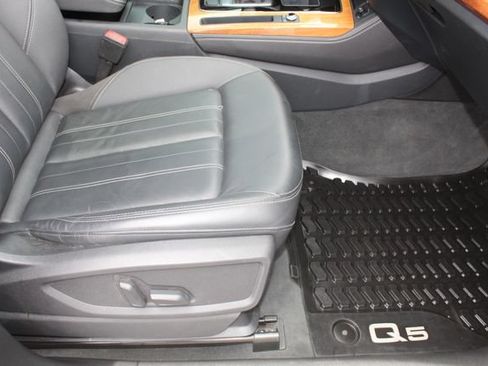 Used 2023 Audi Q5 2.0T Premium Plus w/ Premium Plus Package AWD/4WD image 18