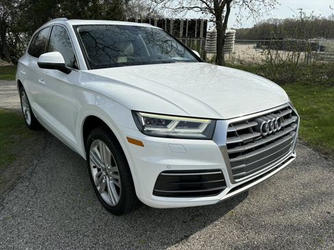 Used 2018 Audi Q5 2.0T Premium Plus w/ Premium Plus Package AWD/4WD image 7