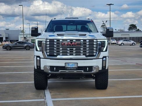 Used 2024 GMC Sierra 2500 Denali w/ Denali Reserve Package image 2