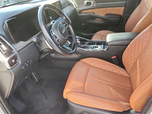 Used 2023 Kia Sorento SX Prestige image 7
