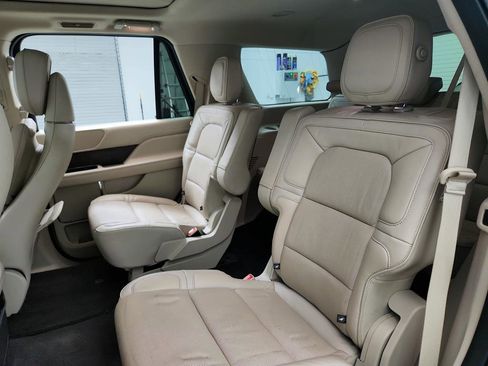 Used 2019 Lincoln Navigator Reserve w/ Cargo Package image 24