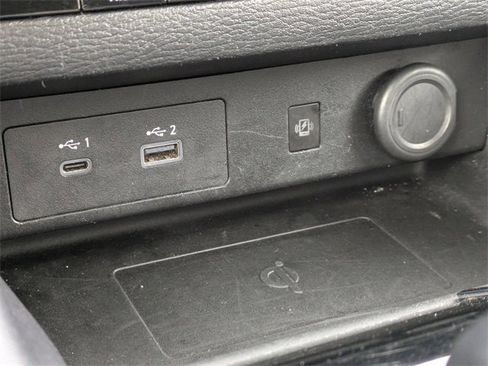 Used 2024 Mitsubishi Outlander SE image 23