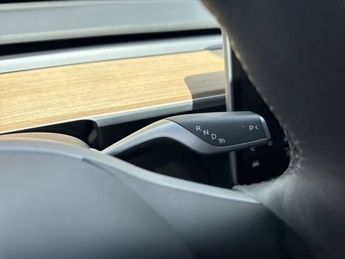 Used 2025 Tesla Model Y Long Range RWD image 20