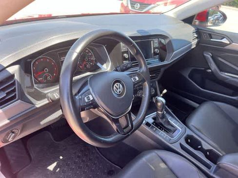 Used 2019 Volkswagen Jetta SE FWD image 15