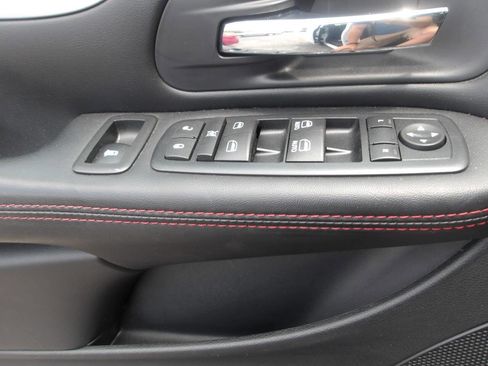 Used 2016 Dodge Grand Caravan R/T w/ Driver Convenience Group image 16