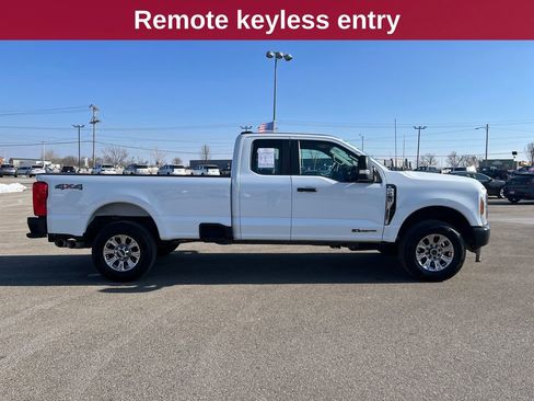 Used 2023 Ford F250 XL AWD/4WD image 7