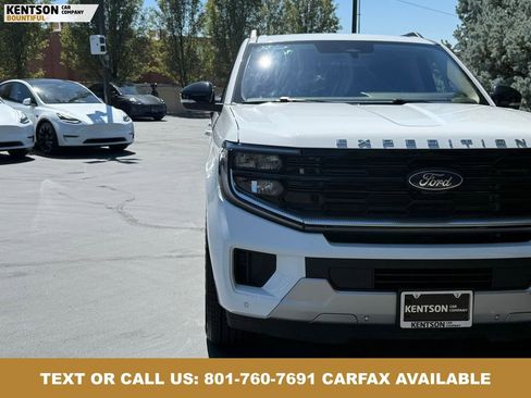 Used 2025 Ford Expedition Platinum AWD/4WD image 13