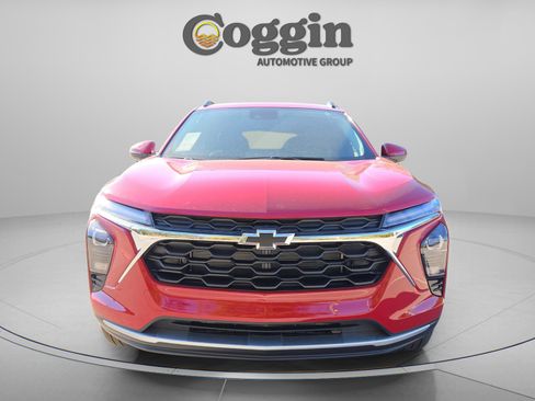 New 2026 Chevrolet Trax LT w/ Driver Confidence Package image 8