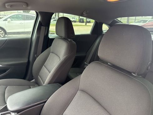 Used 2019 Chevrolet Malibu RS FWD image 3
