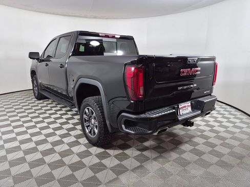 Used 2024 GMC Sierra 1500 AT4 w/ Technology Package AWD/4WD image 5