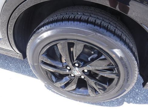Used 2024 Buick Encore GX Sport Touring AWD/4WD image 8