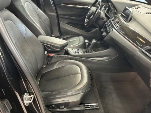 Used 2018 BMW X1 xDrive28i image 11