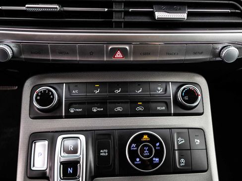 Used 2021 Hyundai Palisade SE w/ Winter Package image 32