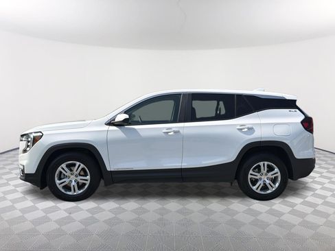 Used 2024 GMC Terrain SLE FWD image 13