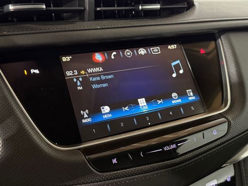 Used 2018 Cadillac XT5 Luxury w/ Driver Awareness Package FWD image 26