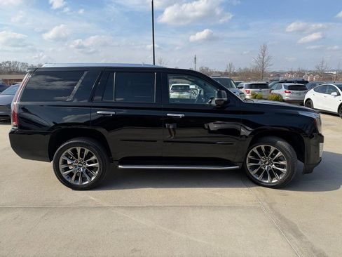 Used 2020 Cadillac Escalade Premium Luxury w/ Escalade Sport Edition image 4