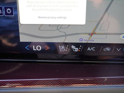 New 2026 Chevrolet Traverse RS image 16