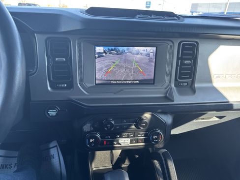 Used 2023 Ford Bronco Outer Banks image 15