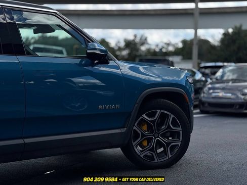 Used 2023 Rivian R1S Launch Edition Quad AWD/4WD image 8