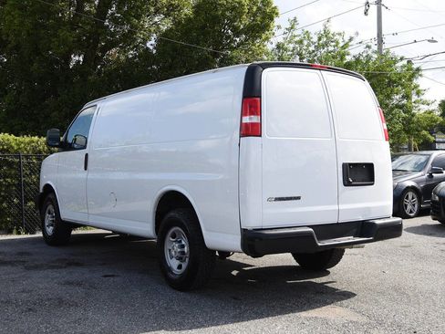 Used 2021 Chevrolet Express 2500 w/ Driver Convenience Package RWD image 10