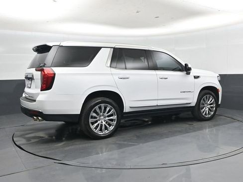 Used 2023 GMC Yukon Denali AWD/4WD image 3