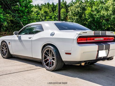 Used 2012 Dodge Challenger SRT8 w/ Premium Sound Group RWD image 6