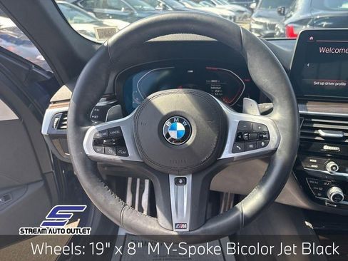 Used 2022 BMW 530i xDrive 530i xDrive w/ M Sport Package image 30