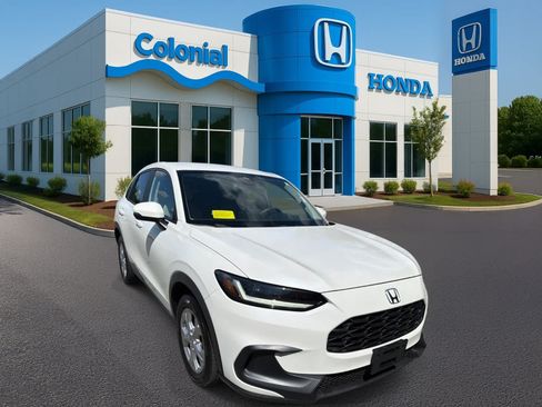 Used 2023 Honda HR-V LX image 8