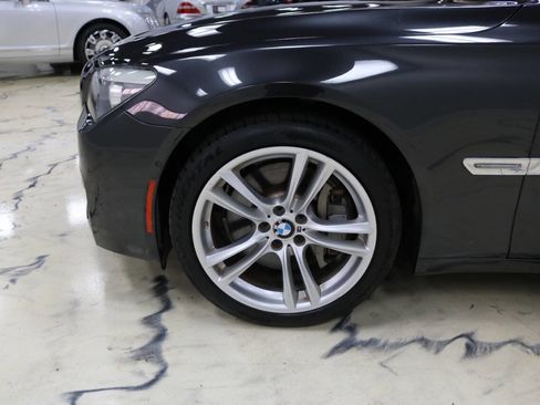 Used 2012 BMW 750Li image 18