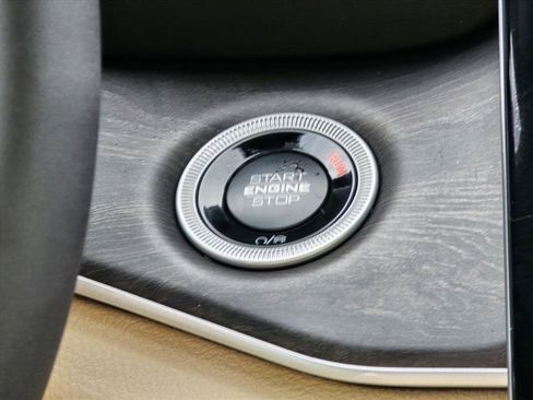 New 2025 Jeep Grand Cherokee Limited image 14