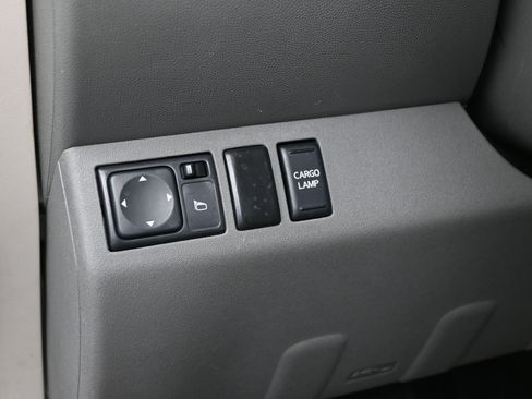 Used 2020 Nissan Frontier SV image 22