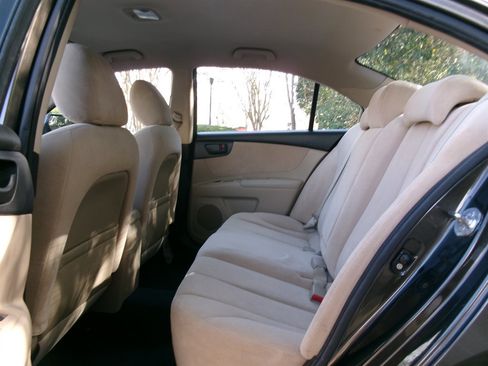 Used 2010 Kia Optima LX w/ Convenience Pkg image 24