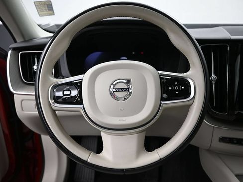 Used 2024 Volvo XC60 B5 Plus AWD/4WD image 10