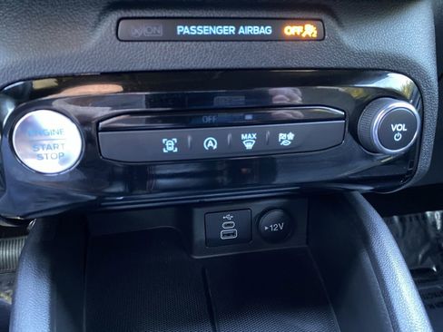 Certified 2025 Ford Escape ST-Line w/ Tech Pack #1 image 21