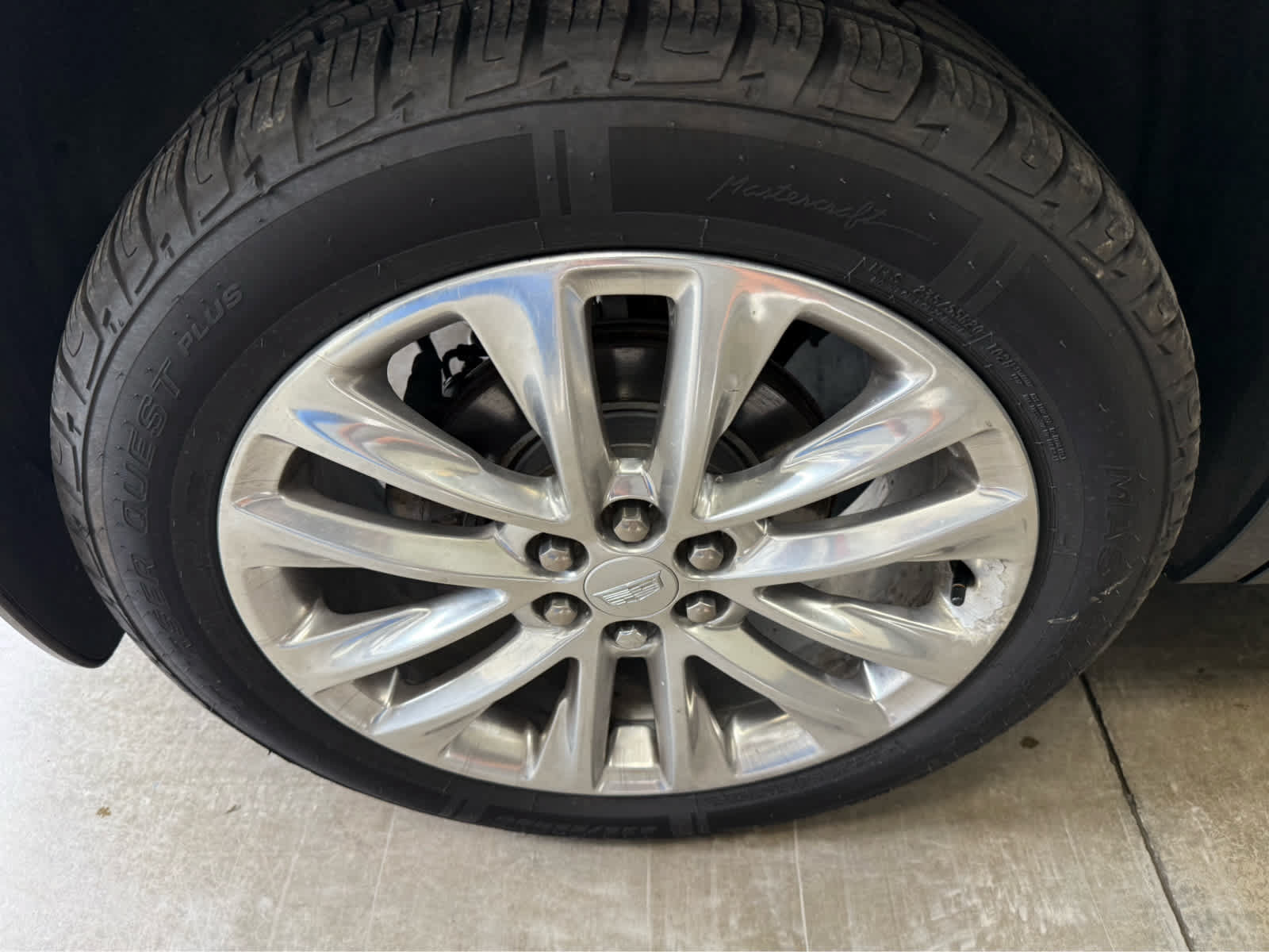 Used 2021 Cadillac XT6 Premium Luxury w/ LPO, Floor Liner Package AWD/4WD image 38