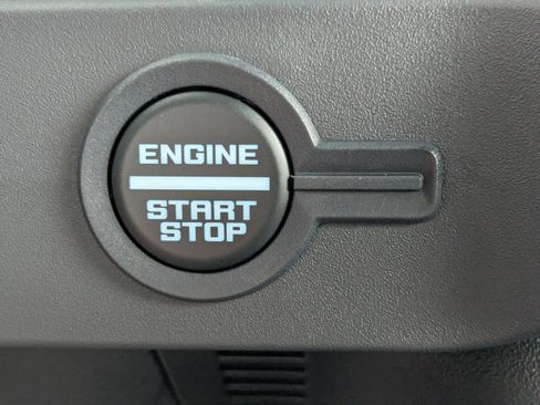 New 2025 Ford Bronco 4-Door w/ Sasquatch Package AWD/4WD image 24