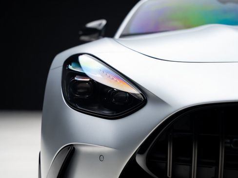 Used 2025 Mercedes-Benz AMG GT 63 image 9