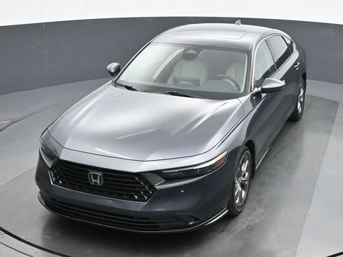 Used 2023 Honda Accord EX-L image 16
