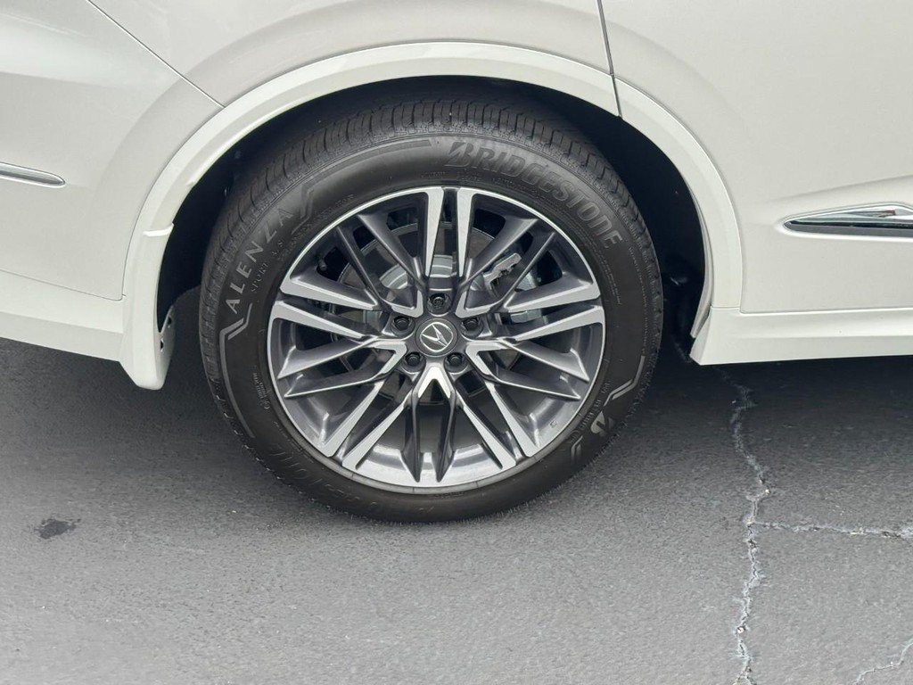 Certified 2026 Acura MDX w/ Advance Package AWD/4WD image 9