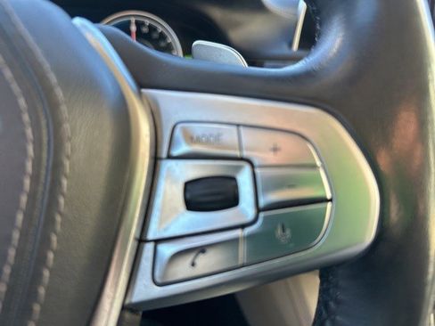 Used 2017 BMW 740e xDrive image 17