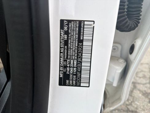 Used 2018 Mercedes-Benz C 300 4MATIC Sedan image 22