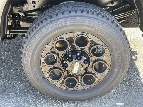 New 2026 Ford F350 Lariat w/ Black Appearance Package image 9