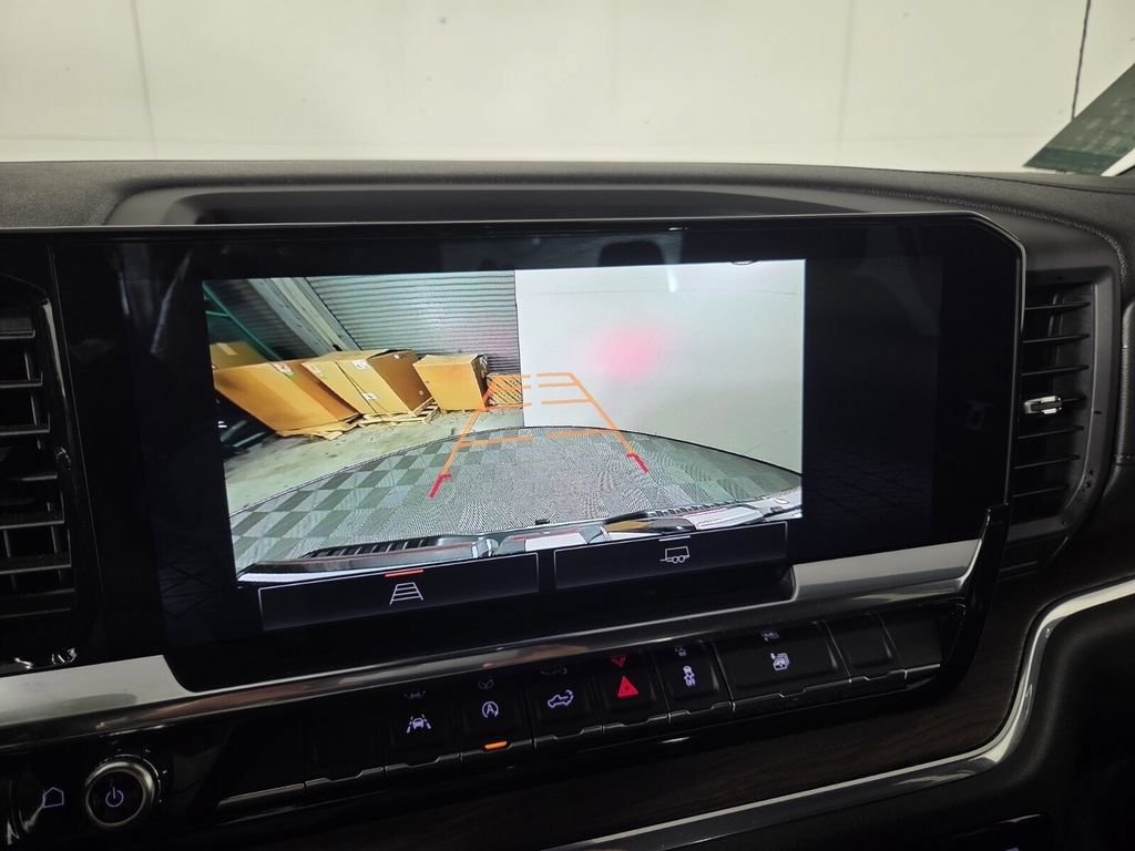 Used 2025 GMC Sierra 1500 SLT RWD image 12
