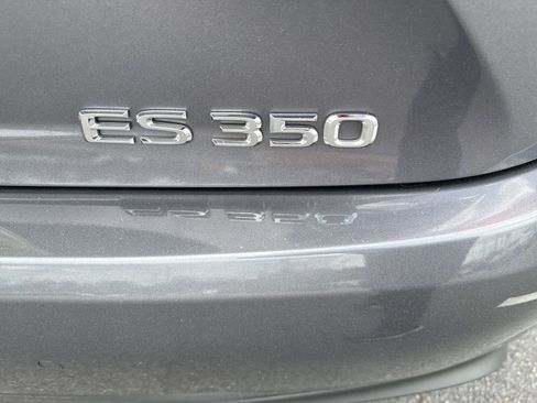 Used 2017 Lexus ES 350 w/ Luxury Package image 6