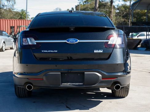 Used 2012 Ford Taurus SHO image 4
